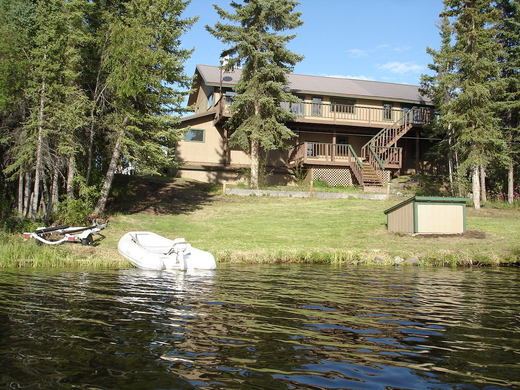 Alaska's List Aviator's Dream Home on Tolsona Lake For Sale