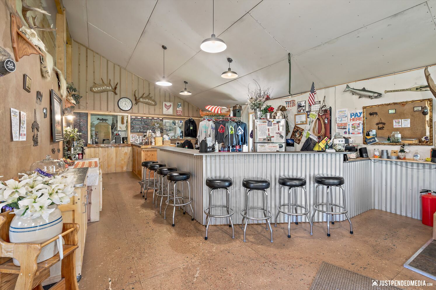 Alaska's List Commercial Property For Sale/Lease