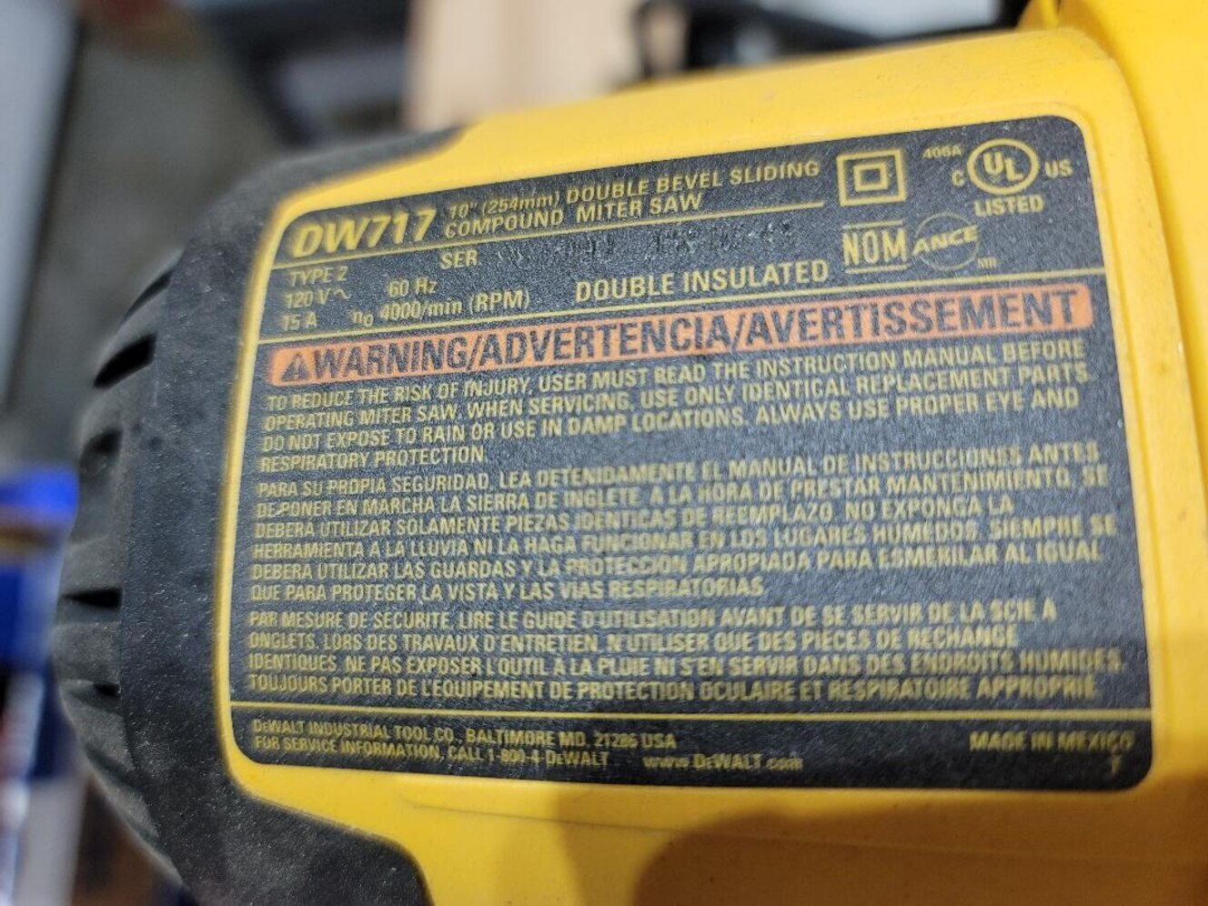 Alaska's List DeWalt 10" Compound Miter Saw For Sale